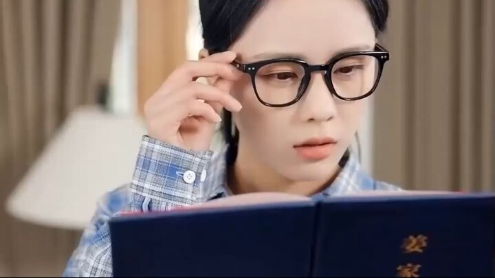 คุณหนูจริงโดนครอบครัวเมิน! ลูกเลี้ยงยังกล้าลองดี พอเผยความอัจฉริยะที่ซ่อนไว้