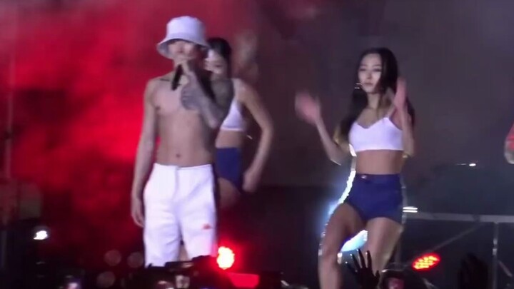 ประธานาธิบดีปาร์คแจบอม เต้นยี้!! น้ำตาไหลไม่หยุดเลย