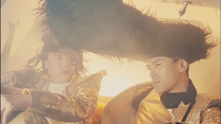 Cuộc sống thường ngày của một người đàn ông tự tin