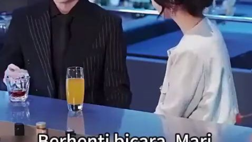 Tunangan selingkuh, aku lari ke pelukan pamannya yang CEO dan dimanja total!