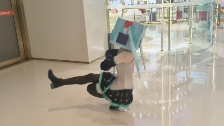 ⚡️من المحتمل أن يكون المفوض السياسي قد تجسد من جديد في عالم الموت كهاتسوني⚡️