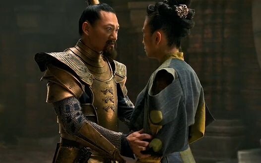 Demi mengalahkan Raja Iblis, sang Penyihir memimpin Putra Naga Sejati melintasi Tiongkok kuno.