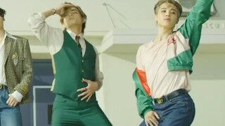 [BTS] Aku tertawa terbahak-bahak haha...