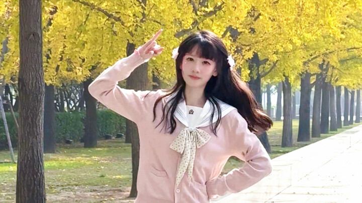 ILLIT—Toki Yo Tomare Perhatian, Gadis Penyihir!