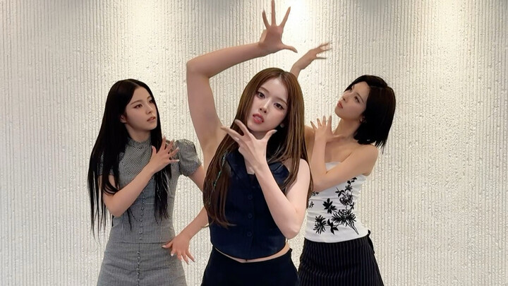 🐥🐶🐱تحدي ودروس النسخة العكسية من الحب الأزرق 💃