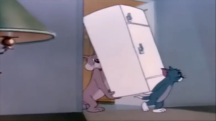 The refrigerator was taken away haha