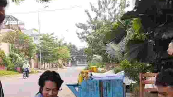 Dép đó bằng 20 đôi giày😐😐