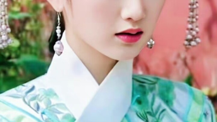 كان من المفترض أصلًا أن تكون المفضلة الأولى في القصر! لكن للأسف، صادفتها مأساة على يد عملاق فاختفت م