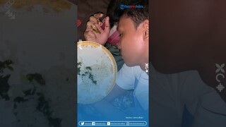 Ngantuk Berat Abangku! Momen Pria di Kolaka Ketiduran Padahal Belum Selesai Makan