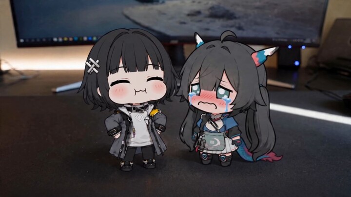 Little Silly Dragon: “Hey, this penguin’s a bit mischievous…”