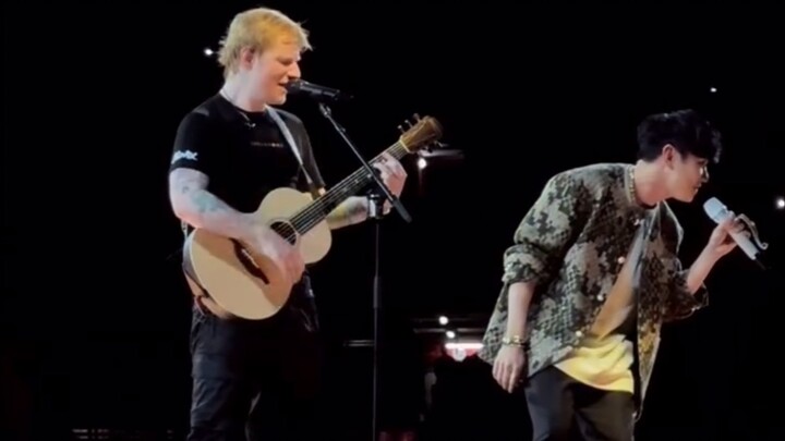 Absolutely explosive!! JJ Lin and Ed Sheeran team up to perform "A Song Not Written for Anyone"