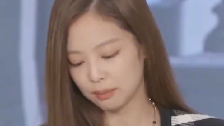 Jennie Raps Her Heart Out in a Speedy Letter Readout