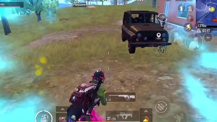 PUBG Mobile _ SOLO Squads - Cách Không Cần Bắn BOSS Cũng Lấy Được Combo Khủng