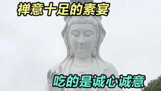 Cảnh "Phật giáo" khiến mọi người muốn tuân theo phong tục địa phương và sống một cuộc sống giản dị.