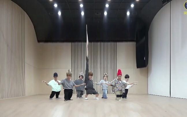 (BTS)防弹少年团Dynamite练习室(难道我的打开方式有错?)