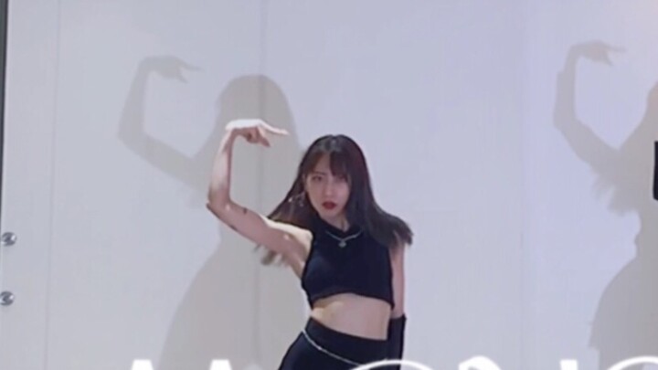 kamu | Sub-unit Red Velvet IRENE & Seulgi - Cover dance Monster | Satu orang memainkan dua peran [Sa