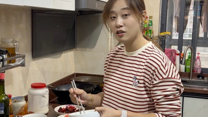 Mom’s got a cold, so my sister-in-law and I are stepping up to whip up dinner!