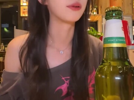 Anh trai và em gái?