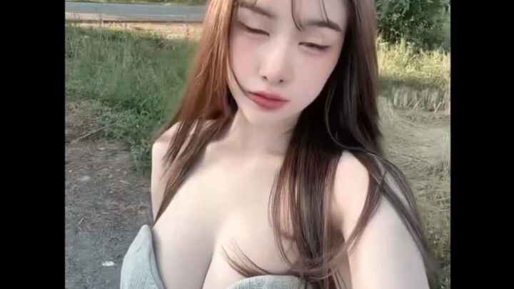 cantik, putih, bersih, dan yang paling penting  besar, kurang apa lagi kk