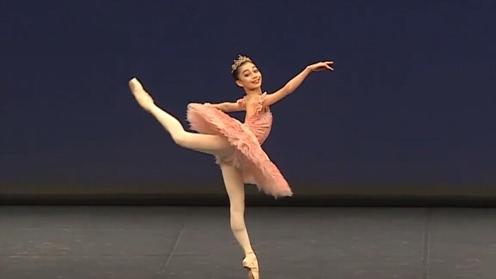 Juara Ketiga Kategori YGP Japan Jr. Kae Osada, 12, Variasi "The Nutcracker"