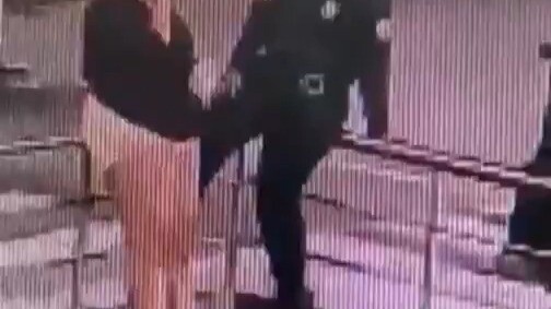 Venezuela: A female police officer accidentally fired her weapon while talking to a young woman.