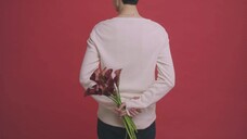Quảng cáo của Chanel, tôi nghe nói hai người họ sẽ đóng một bộ phim truyền hình về đường, tôi rất mo