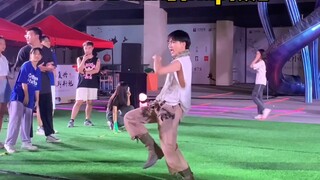 【Blackpink】Random Dance Club Niu nge-rap di depan publik dan menghentikan Blackpink
