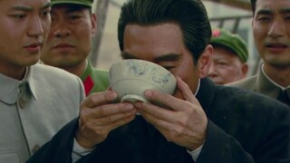 老百姓能喝得水，我为什么不能喝？这才是人民的总理！