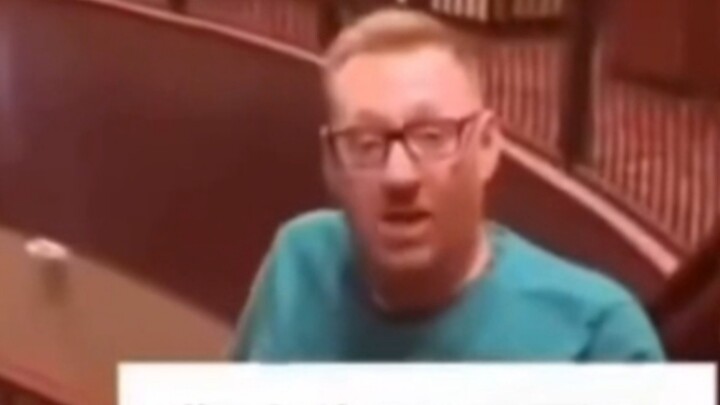 If you smile, you will be made into a sunny doll by the undertaker｜Collection of funny videos from a