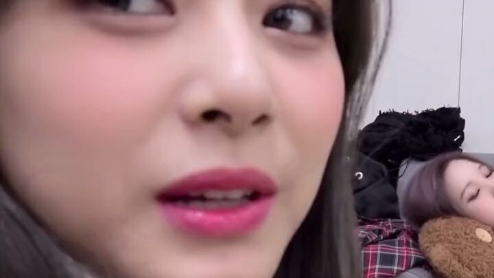 Lin Nayeon, our maknae never tells lies—TWICE