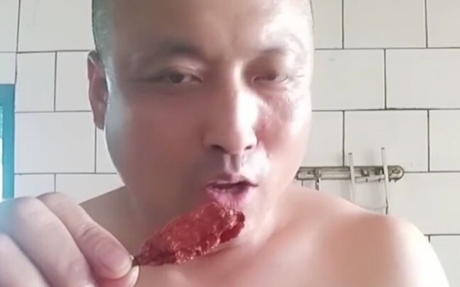 Stok datang, makan cabai setan!