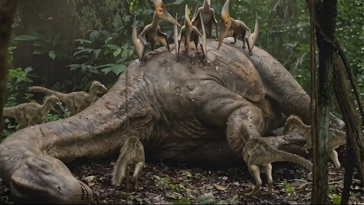 THE BANQUET WAS IN FULL SWING… UNTIL THE SPINOSAURUS CRASHED THE PARTY! 😱🦖🔥
