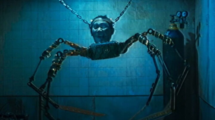 Dark and intense horror film "V/H/S/94": a head on a spider body!