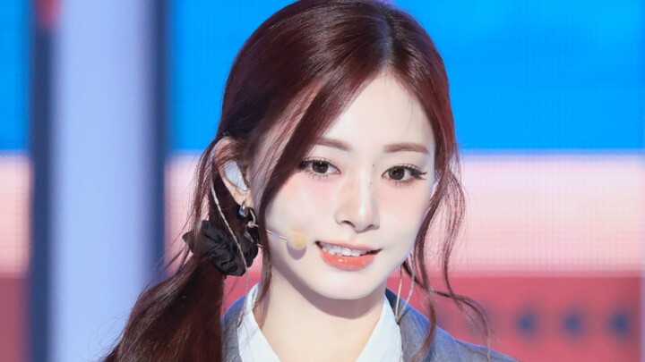 Taiwanese drama heroine! [Chou Tzu-yu] This Is For: Close-up, face-hugging shot from the music show!