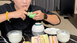 #Sandwich dobel dan diam-diam pakai masker rumput laut, gak nyangka hari ini ketipu #Enak banget sam