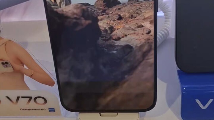 VIVO V70 FE