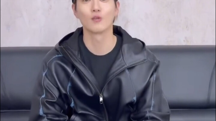 In K-pop, where everyone’s chasing the American dream, he openly voiced his support for Gaza 😭😭 Come