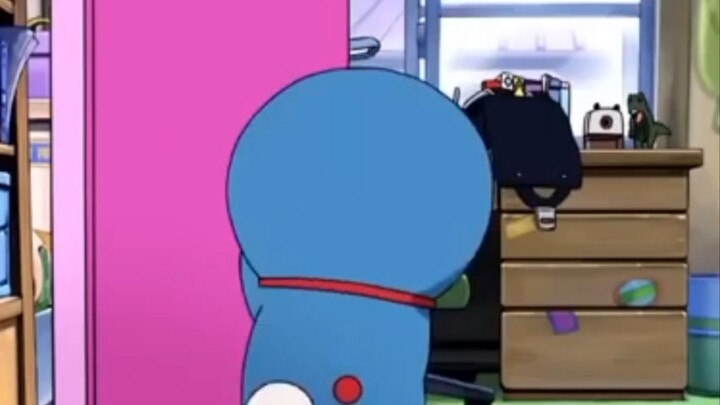 doraemon mengejar nobita