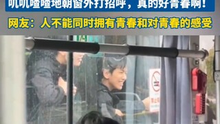 “人不能同时拥有青春”