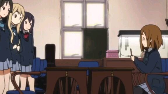 yui cut hair