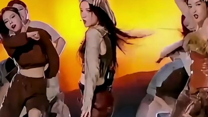 She looks so handsome when she moves her neck
