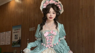 521穿了巨大的裙子在镇江漫展！