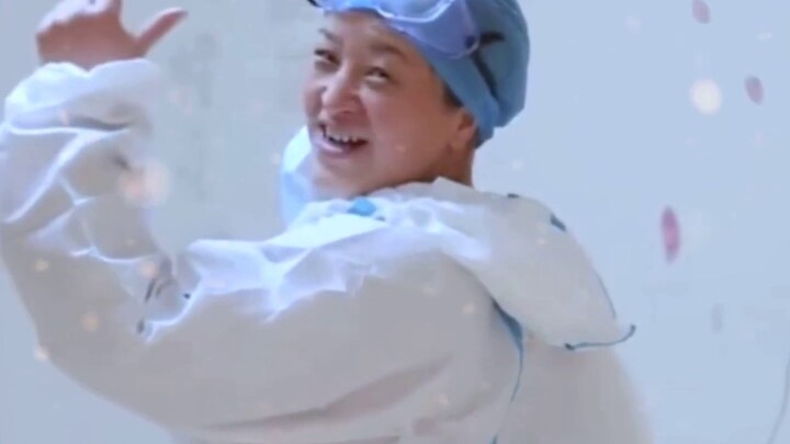 Điệu nhảy chống dịch độc đáo của Đoàn múa sinh viên Đại học Y Thủ đô [Đất nước an toàn trong trái ti