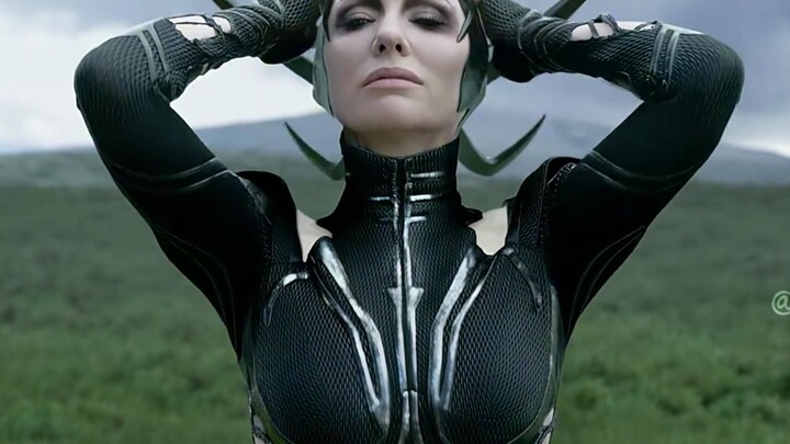 ดูฉากแปลงโฉมสุดโด่งดังของดาราสาว 20 คนรวด