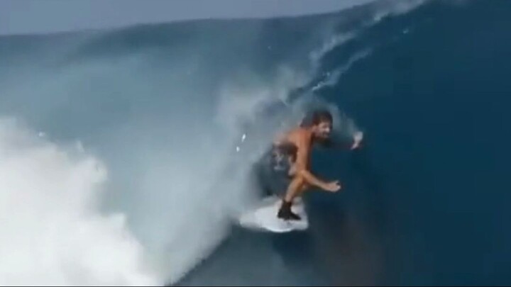 surf ,best tubes in the waves