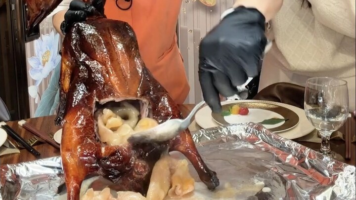 A Hong Kong family-run private kitchen passed down through three generations — all grouper is freshl