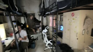 Bạn cùng phòng của tôi chơi Hong Kong Ghost Story và biến thành một con khỉ biết bay