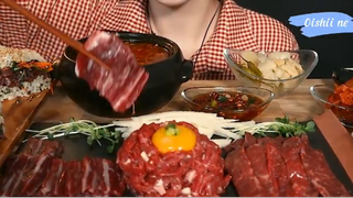 Thịt bò sống, bánh mì kẹp cơm gỏi thịt bò 1 #amthuc