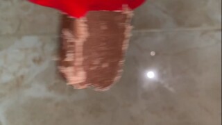 在学校拉巨屎真的很爽