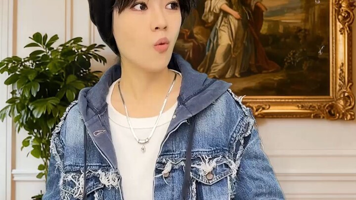 Qin Yue: OMG, you scared me!